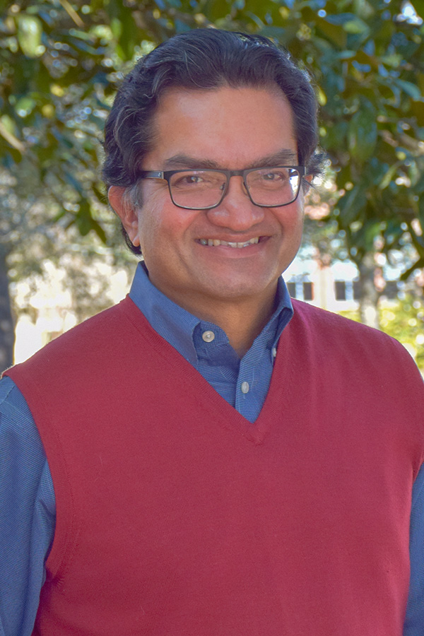 Raj Chaudhury headshot